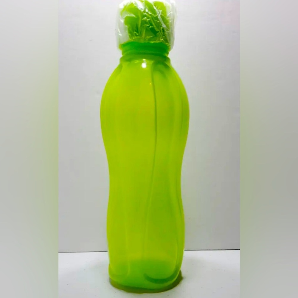 New -TUPPERWARE ECO+ LARGE WATER BOTTLE 1L